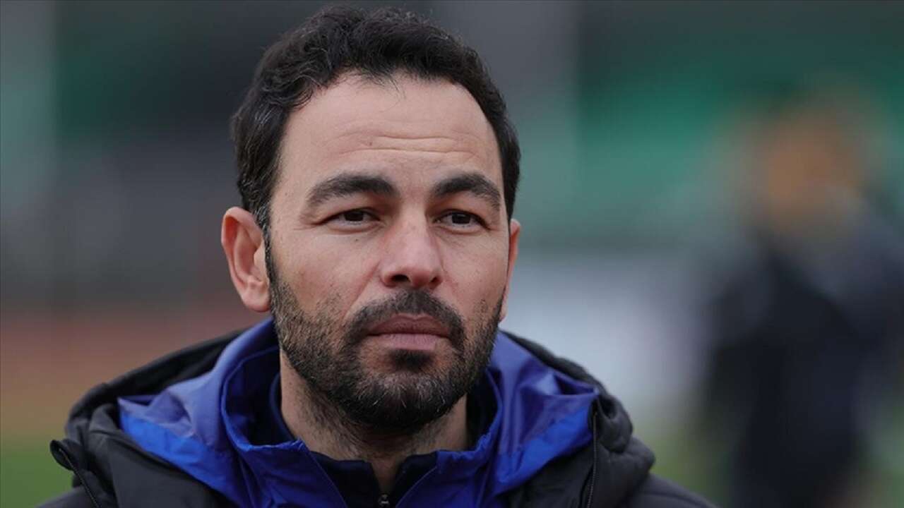 Kocaelispor Teknik Direktörü Selçuk İnan, Fenerbahçe karşısında "ilk" peşinde