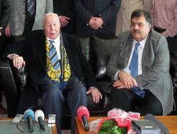 Necmettin Erbakan: "Anayasa Paketle Değil, Kökünden Değiştirilmeli!"