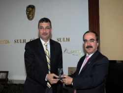 Aydın Valisi Coş, Manisa Valisi Güvenç'e Nezaket Ziyaretinde Bulundu
