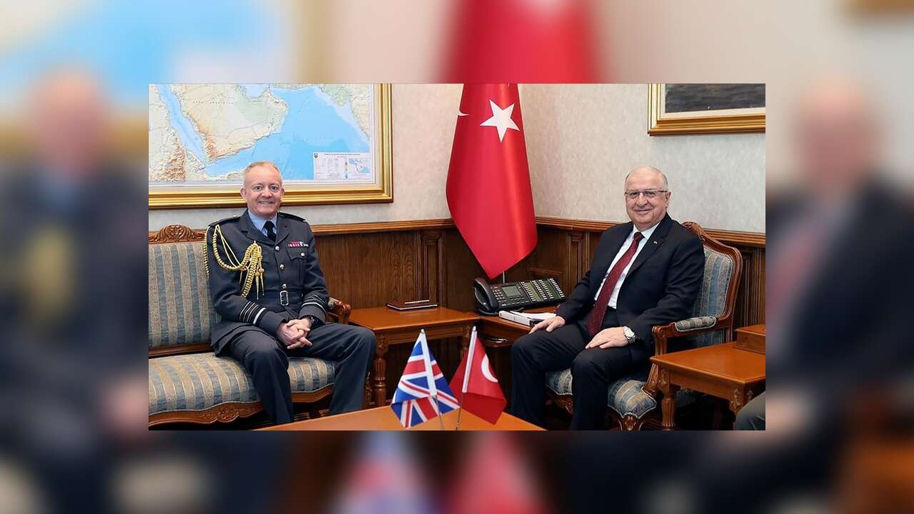 Milli Savunma Bakanı Güler, Birleşik Krallık Genelkurmay Başkanı Orgeneral Knighton'ı ağırladı