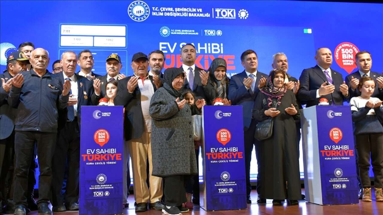 "Yüzyılın Konut Projesi" kapsamında yapılacak konutların kurası çekildi