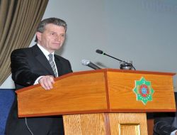 Ab Enerji Komiseri Oettinger: Türkmenistan'ın Enerji Projeleri Büyük Önem Taşıyor