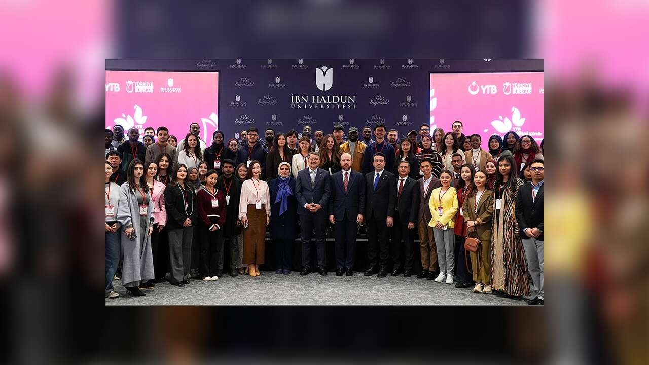 İstanbul'da "Türkiye'nin Uluslararası Eğitim Vizyonu" paneli düzenlendi