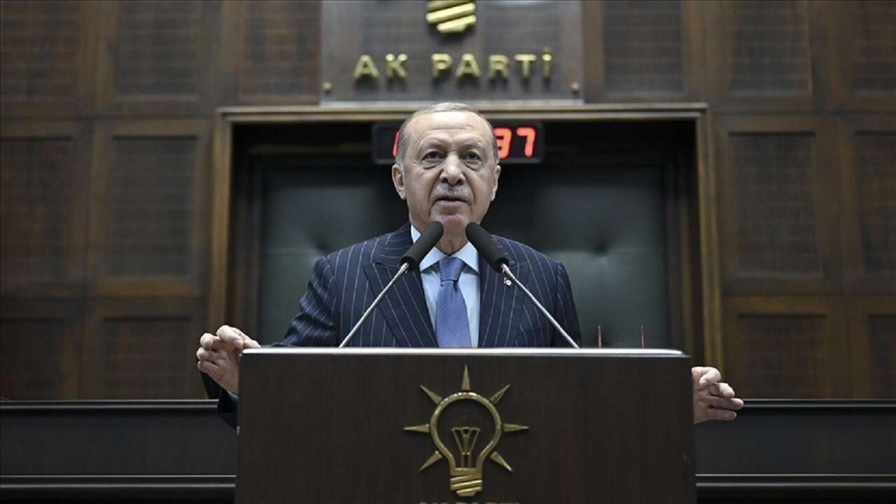 Cumhurbaşkanı Erdoğan: Başarılı bir kadın siyasetçiyi tahkir etmeye kalkan zihniyeti lanetliyorum