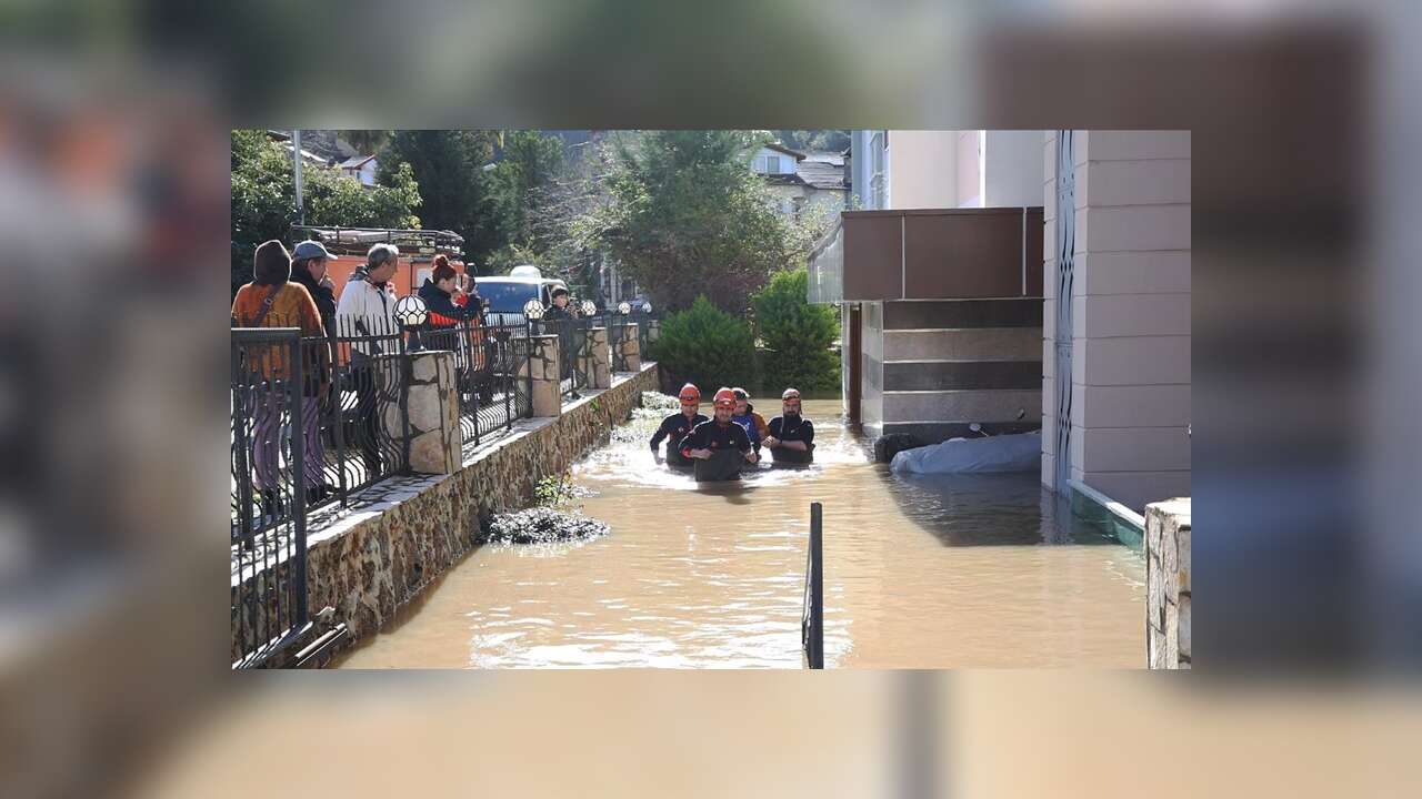 Etkili yağışlar birçok ilde hayatı olumsuz etkiledi