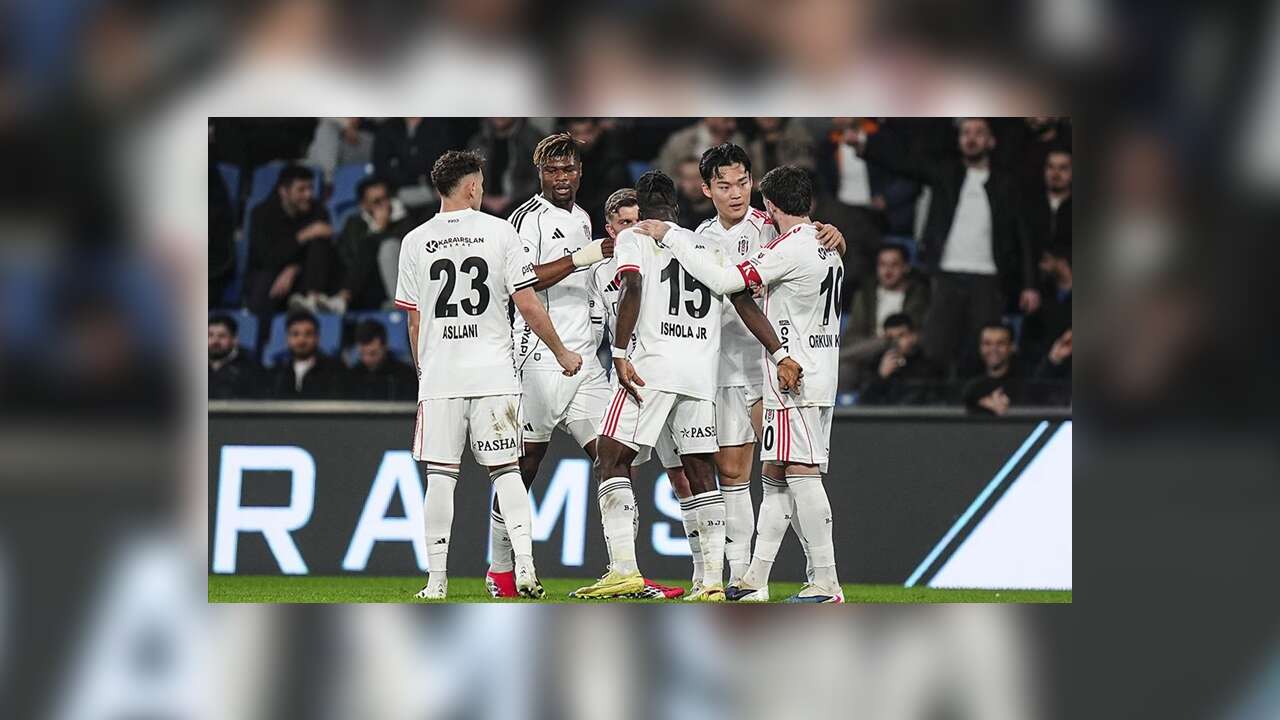 Beşiktaş, deplasmanda RAMS Başakşehir'i 3-2 yendi