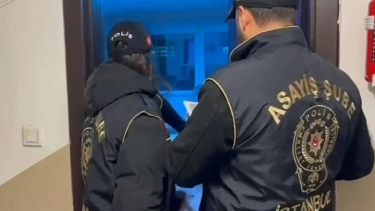 İstanbul'da sahte oturum belgesi dolandırıcılığı operasyonunda 9 şüpheli yakalandı
