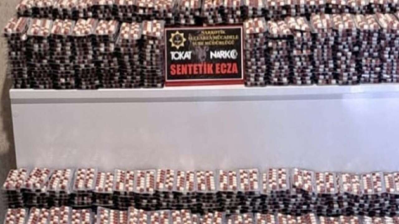 Tokat'ta 55 bin 440 adet sentetik ecza ele geçirildi!