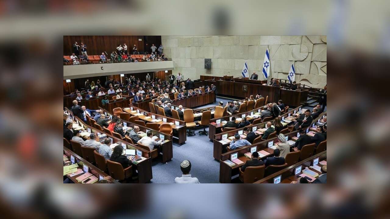 İsrail’de Nobel ödüllü isimler ve eski üst düzey yetkililerin de yer aldığı 1200 kişi Filistinlilere idama karşı