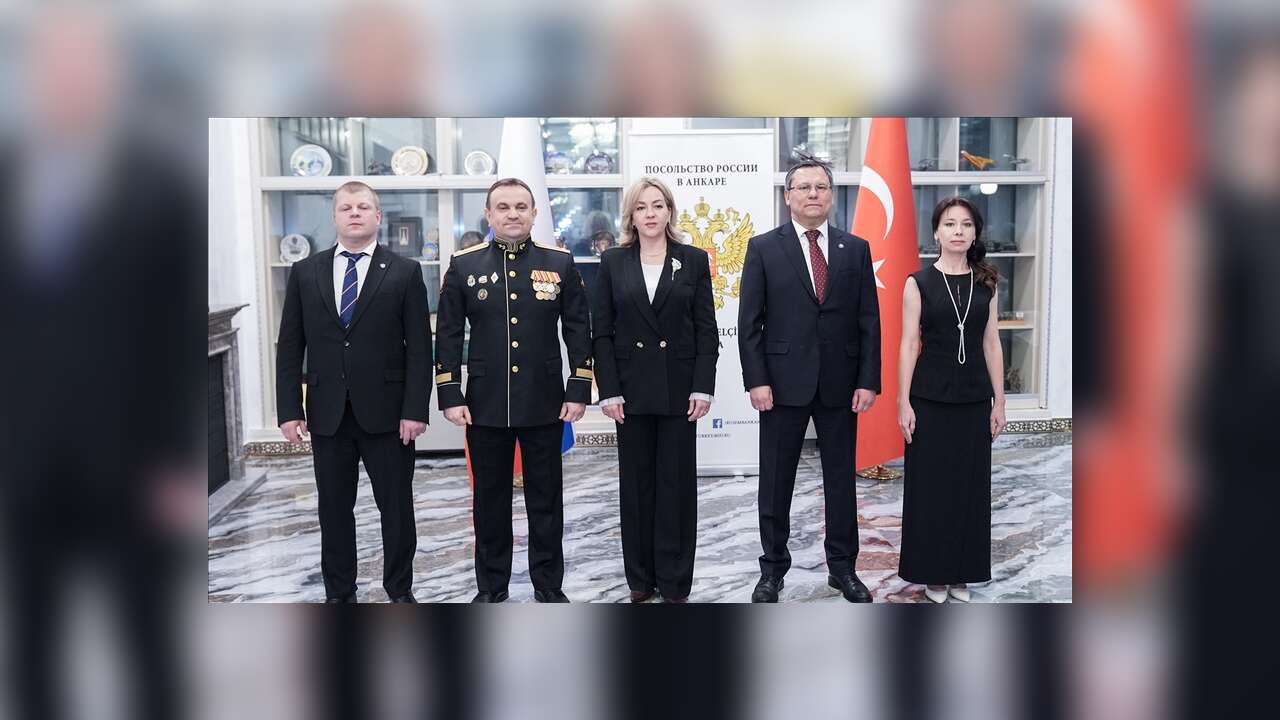 Rusya'nın Ankara Büyükelçiliğinde "Silahlı Kuvvetler Günü" kutlandı