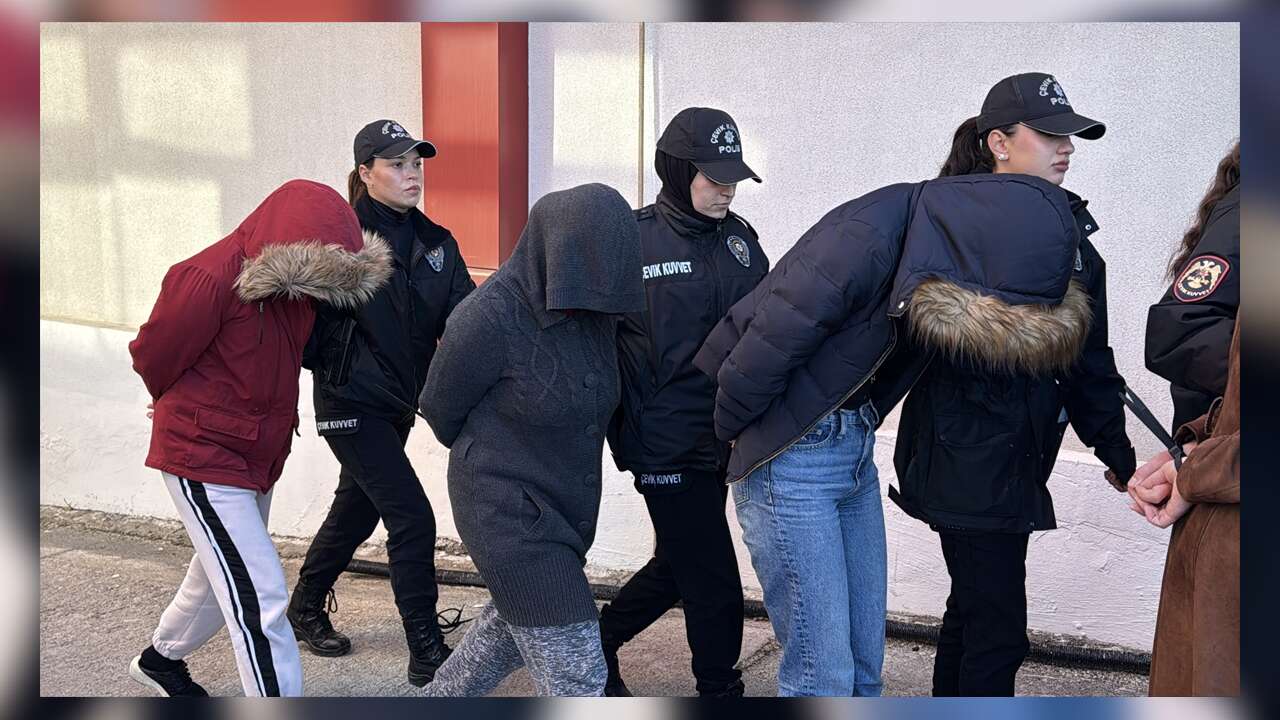 Usulsüz reçeteyle temin ettikleri ilaçları satan çeteye ‘Son Reçete’ operasyonu