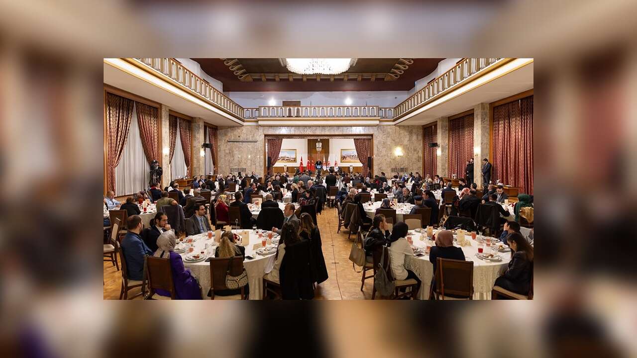 Şehit yakınları ve gaziler 81 ildeki "Büyük Aile Sofraları"nda buluşacak