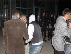 Hakkari'de 3 Kişi Tutuklandı!!