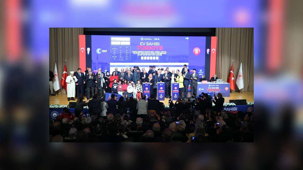 'Yüzyılın Konut Projesi' kapsamında Bursa'da yapılacak konutların kurası çekildi