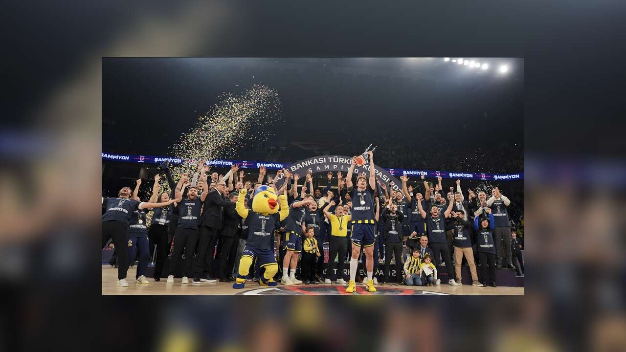 Potada 40. Erkekler Türkiye Kupası'nın sahibi: FENERBAHÇE BEKO