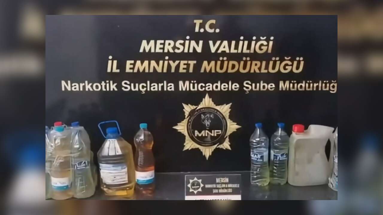 Mersin'de takibe alınan cipte 27 litre sentetik uyuşturucu ele geçirildi!