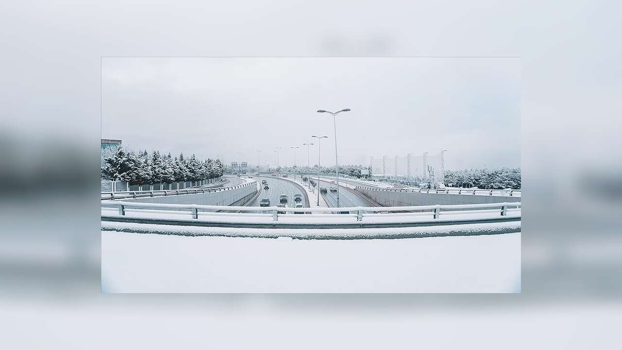 Başkentin yüksek kesimlerinde kar etkili oldu