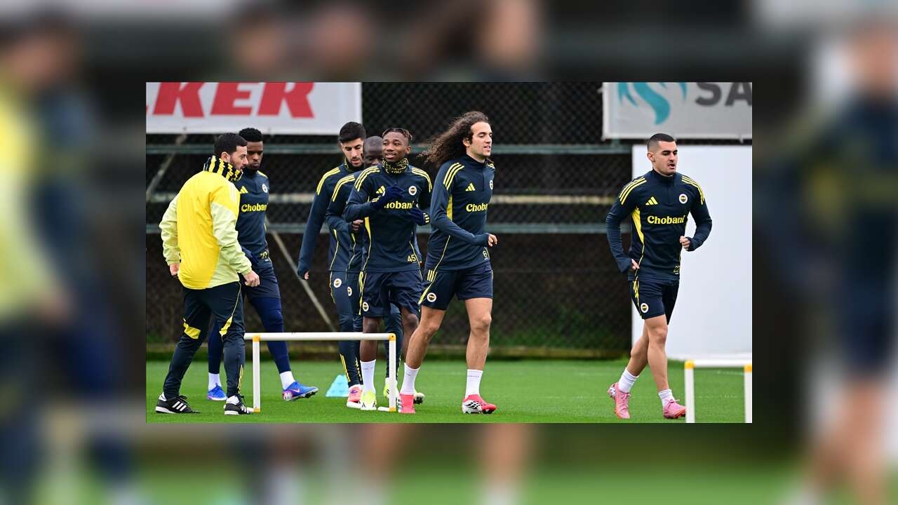 Fenerbahçe'nin Nottingham Forest maçı kamp kadrosu açıklandı
