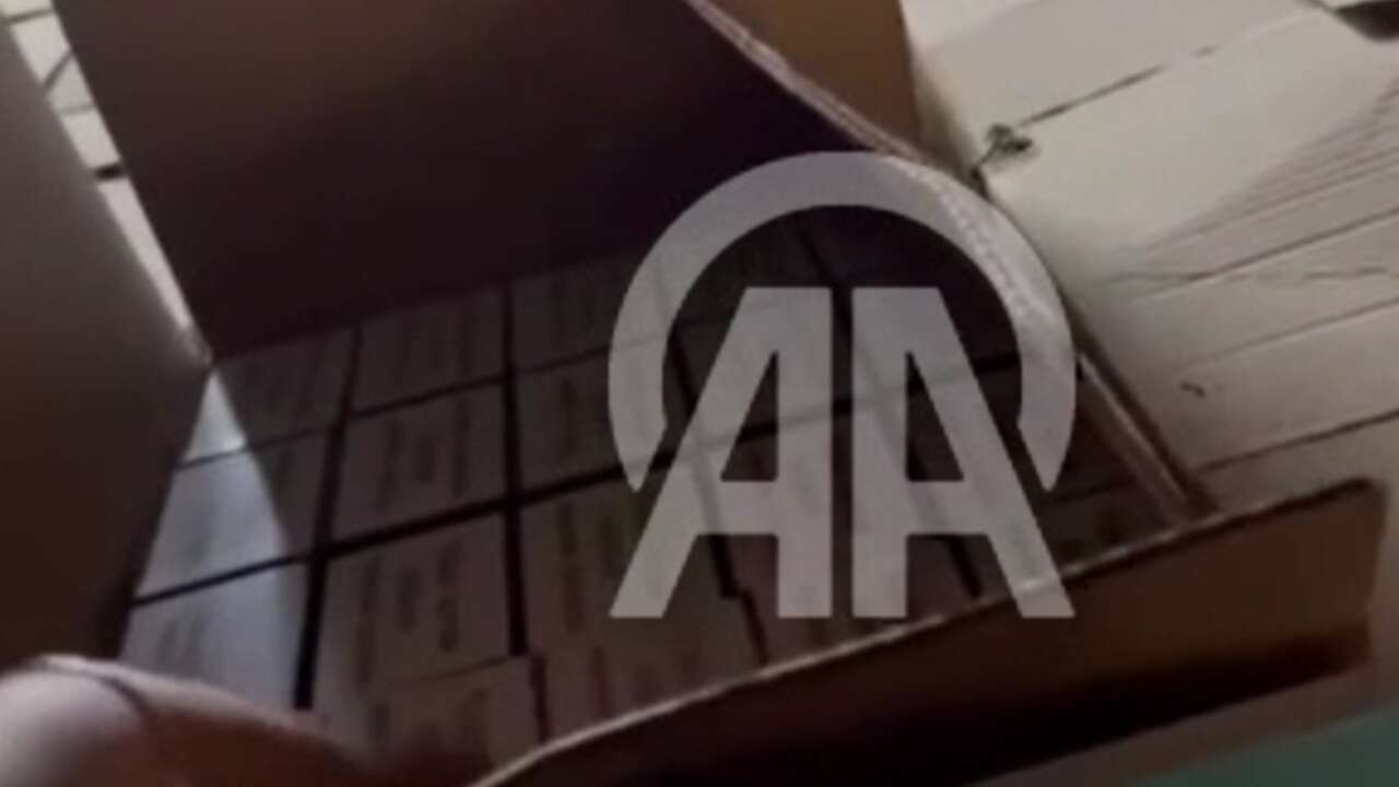 Adana'da kaçak 66 MİLYON MAKARON ele geçirildi!