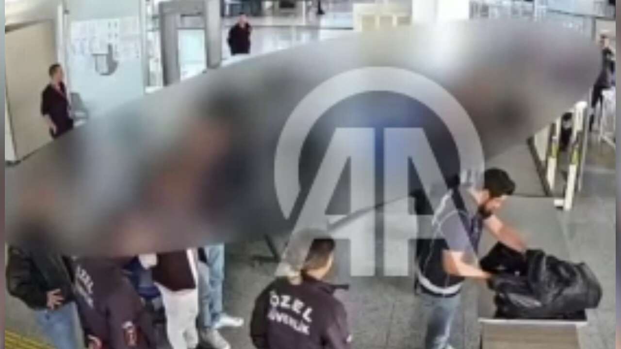 HAKKARİ - Hakkari'de suç örgütüne yönelik operasyonda 15 şüpheli yakalandı