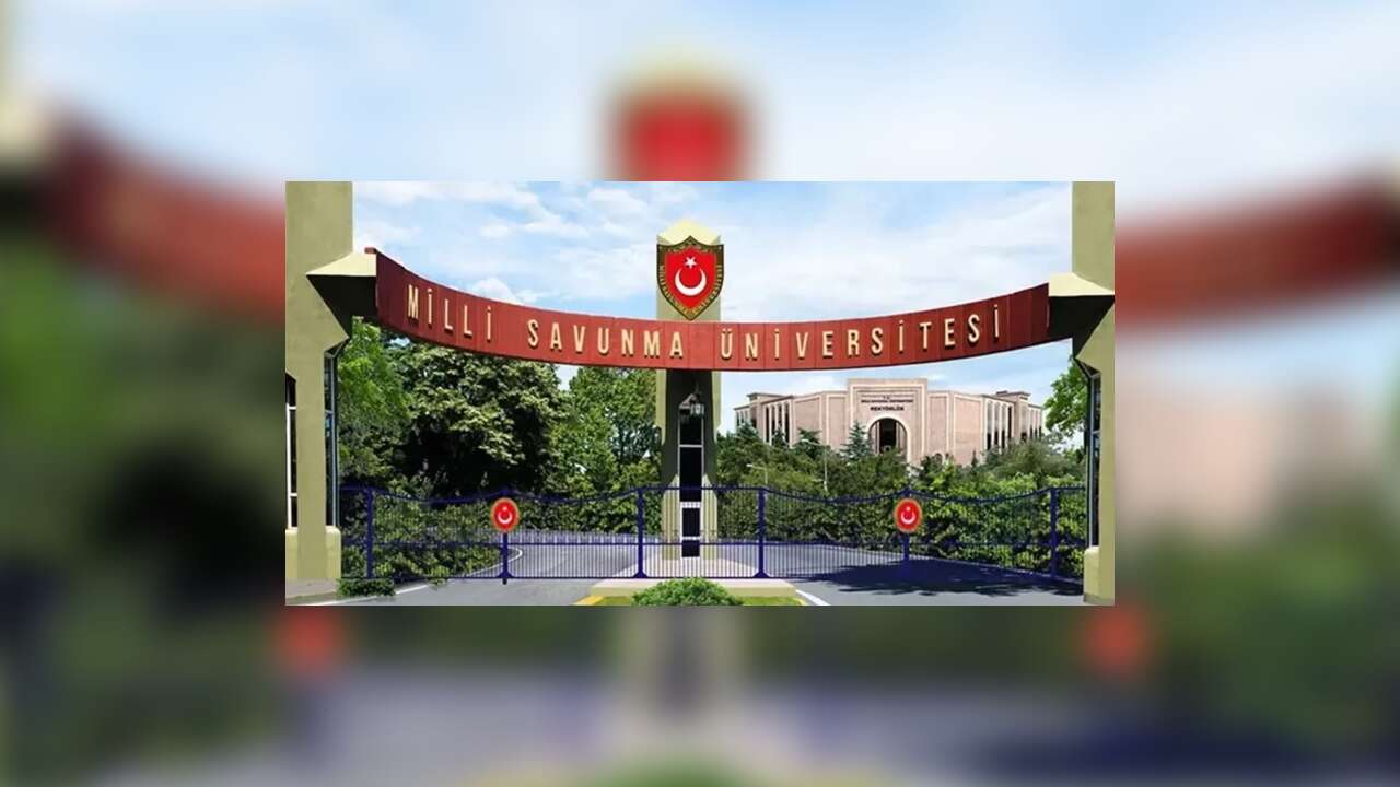 İstanbul'daki uyuşturucu soruşturmasında yakalanan 9 sözleşmeli erden 3'ü tutuklandı