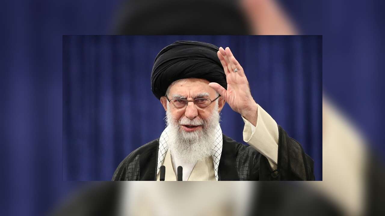 İran lideri Hamaney, ABD-İsrail saldırısında hayatını kaybetti