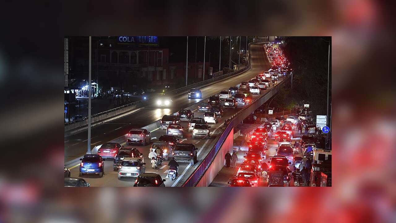 İsrail’in saldırıları sonrası Lübnan'da göç başladı