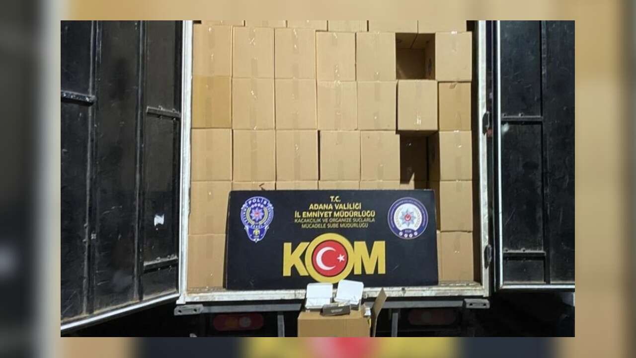 Adana'da 4.5 Milyon Kaçak Makaron Ele Geçirildi!