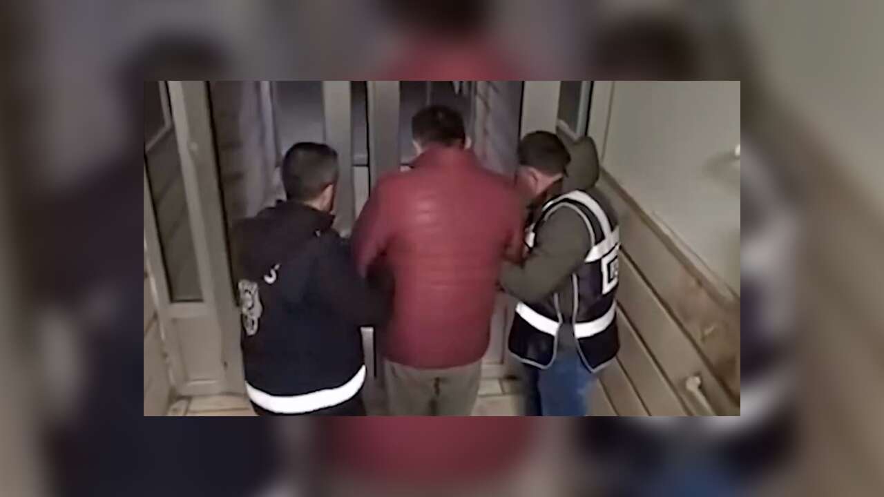 38 ildeki FETÖ operasyonlarında 298 şüpheli yakalandı!