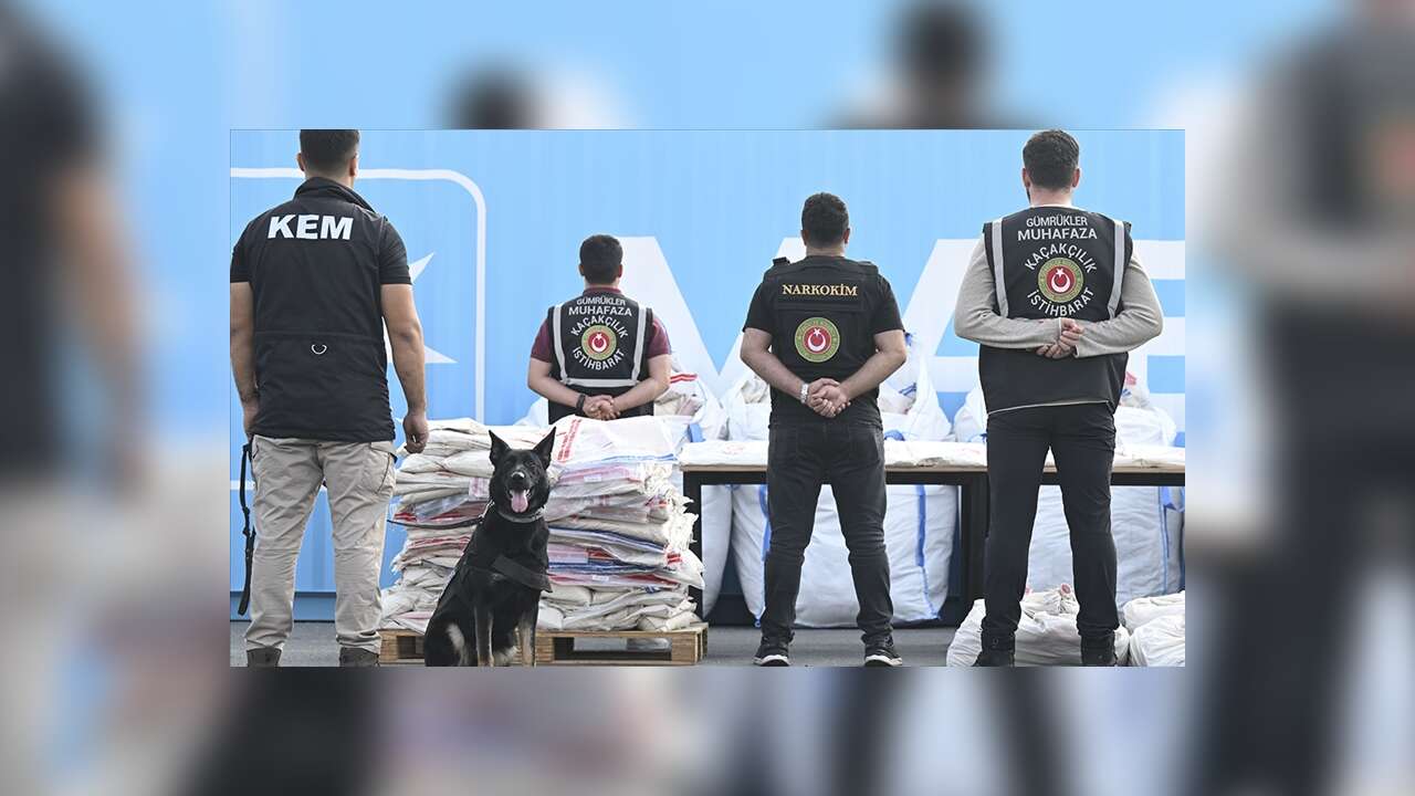 Gümrükler Muhafaza ekipleri zehir tacirlerine göz açtırmıyor