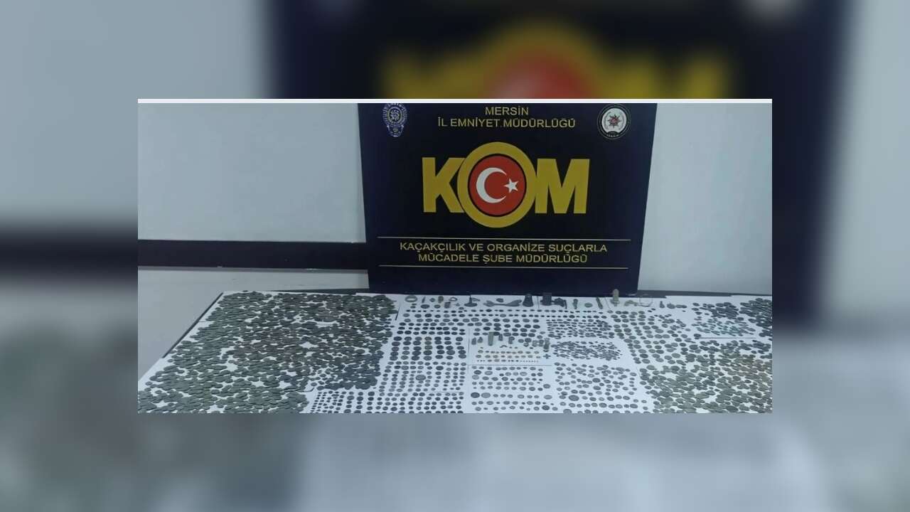 Mersin'de 5 bin 516 obje, figür ve sikke ele geçirildi!