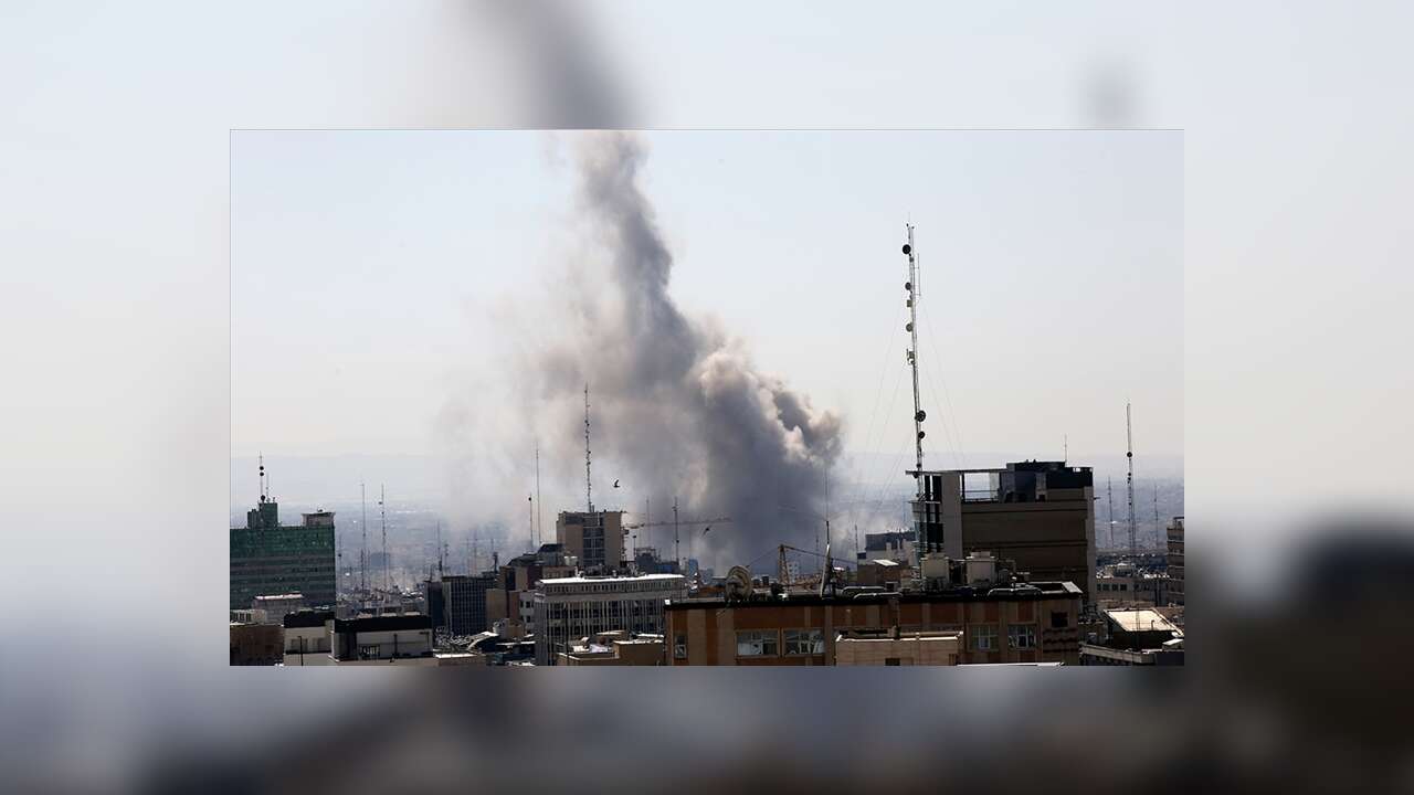 İşgalci İsrail'in Lübnan'a düzenlediği saldırılarda bugün 12 kişi hayatını kaybetti