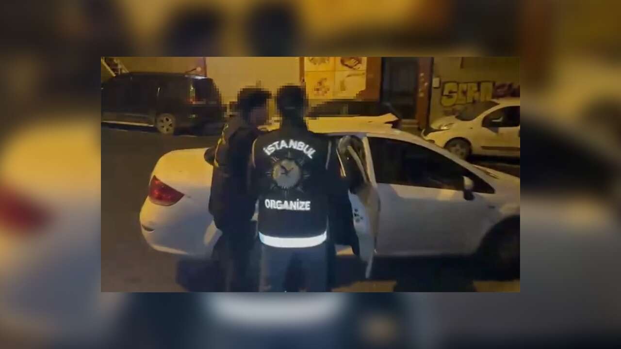 İstanbul'da organize suç örgütlerine yönelik operasyonda 10 zanlı yakalandı