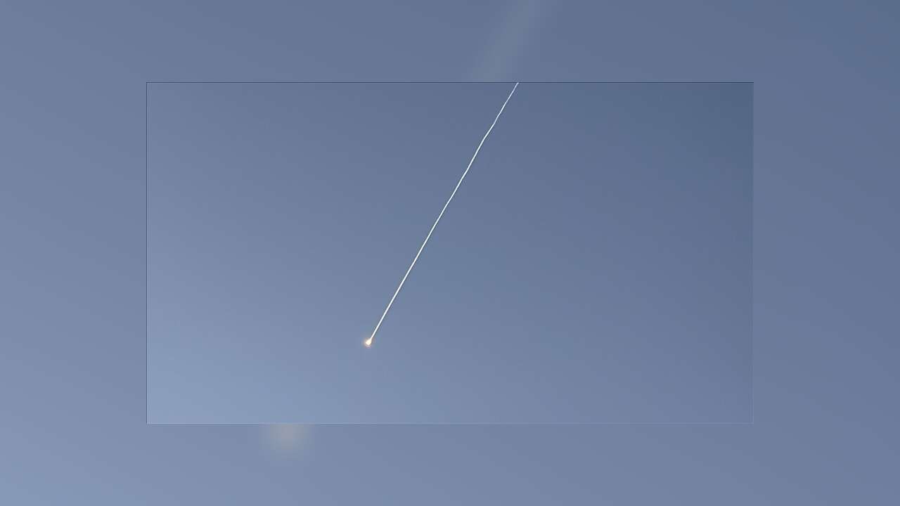 İran: Irak'ın kuzeyindeki ayrılıkçı grupların mevzilerini füzelerle vurduk