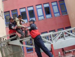 Deprem Tatbikatı Gerçeğini Aratmadı