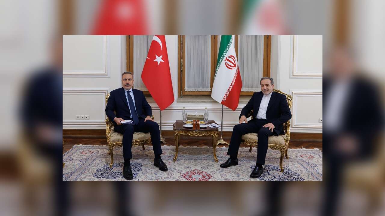 Dışişleri Bakanı Fidan, İranlı mevkidaşı Erakçi ile telefonda görüştü