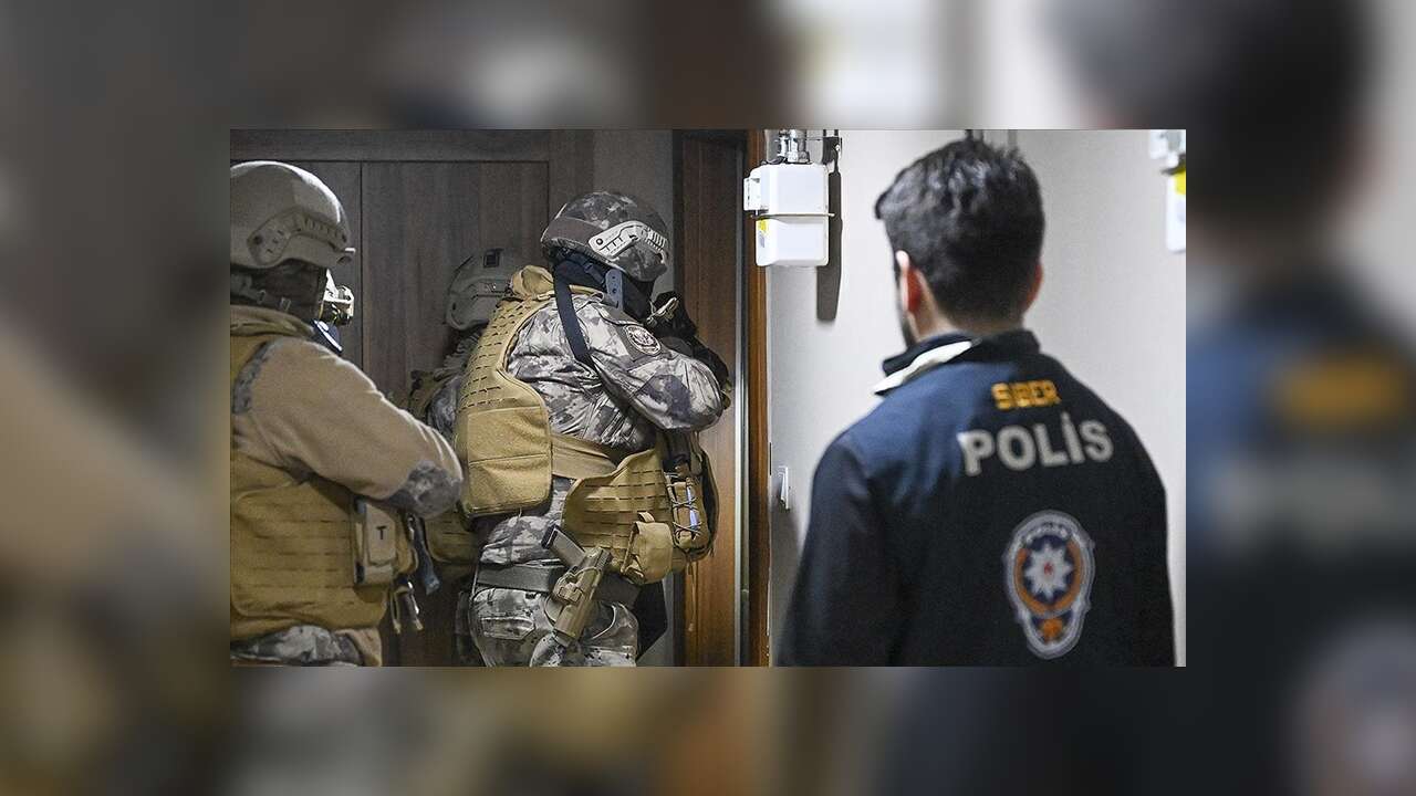 İstanbul'da uluslararası forex dolandırıcılığı operasyonunda 140 şüpheli yakalandı