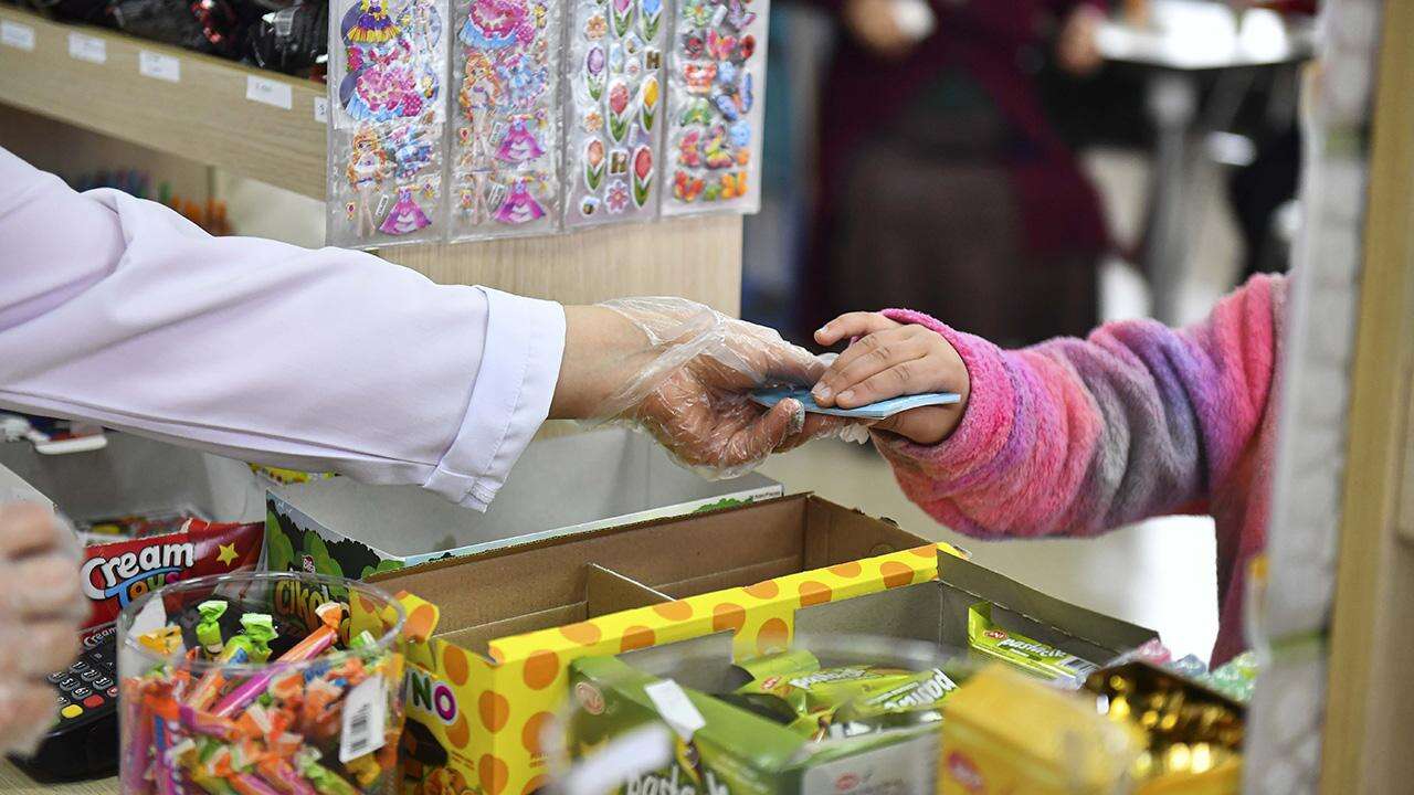 İstanbul'da ihtiyaç sahibi öğrencilere aylık 2 bin lira kantin desteği