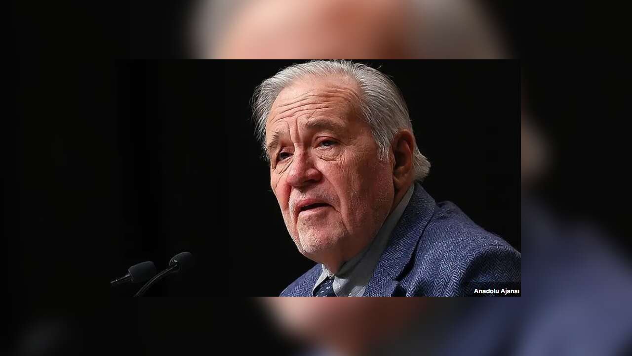 Tarihçi ve Yazar Prof. Dr. İlber Ortaylı hayatını kaybetti