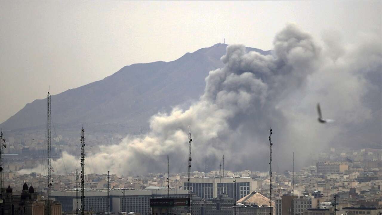 Tahran’da art arda şiddetli patlamalar meydana geldi
