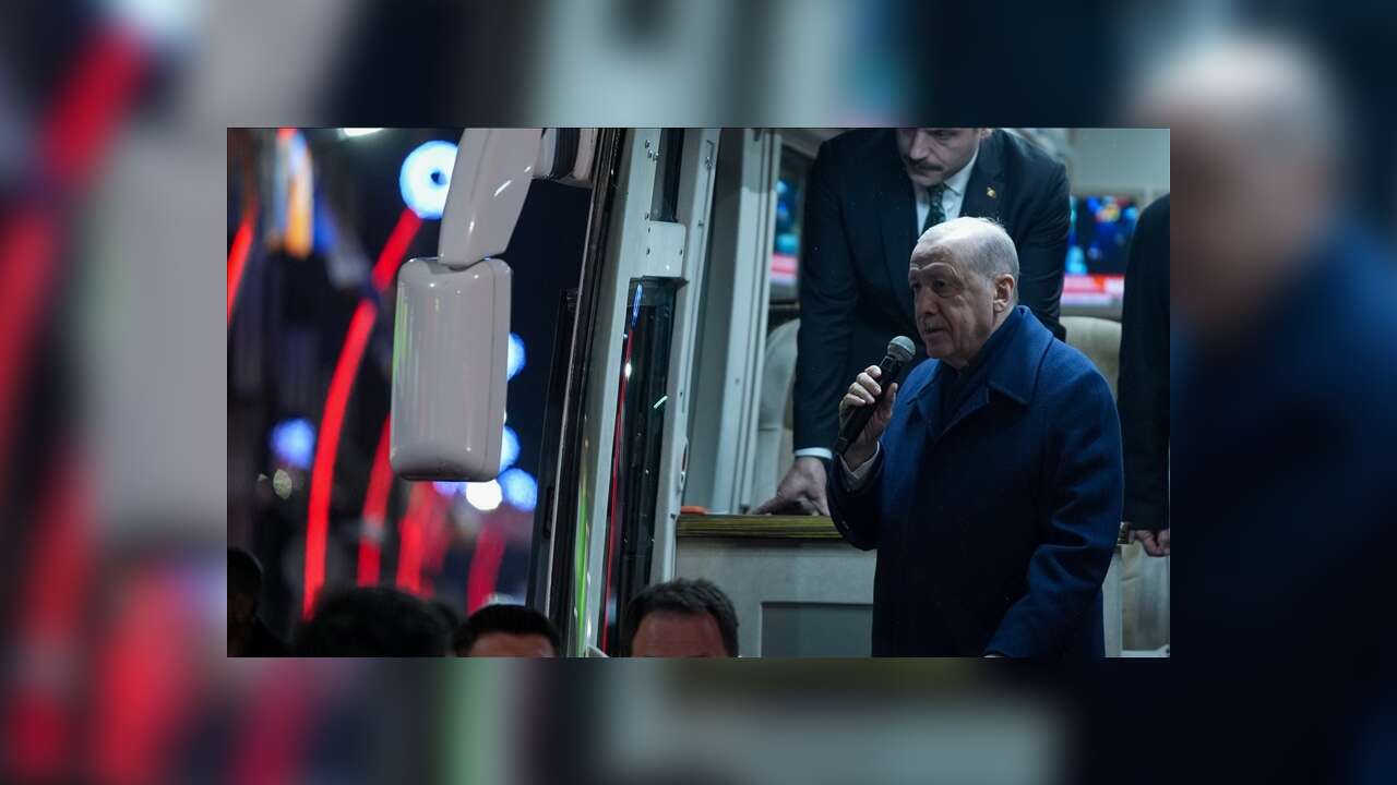 Cumhurbaşkanı Erdoğan, memleketi Rize'nin Güneysu ilçesinde vatandaşlara hitap etti