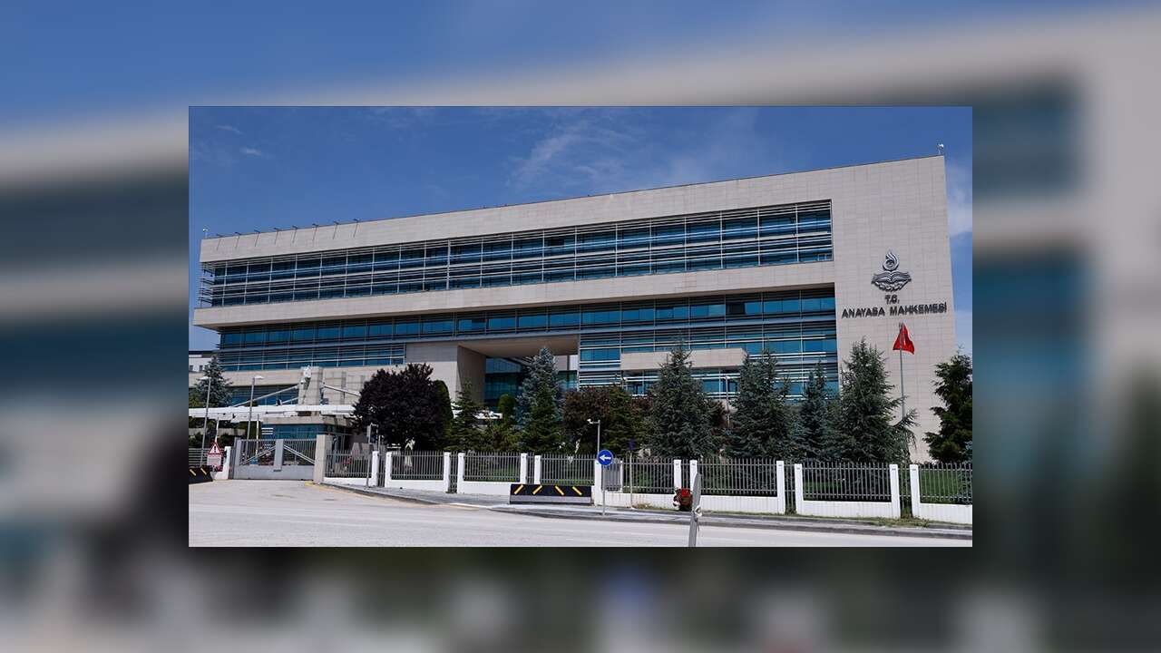 Anayasa Mahkemesi'nin siyasi parti mali denetim kararları Resmi Gazete'de