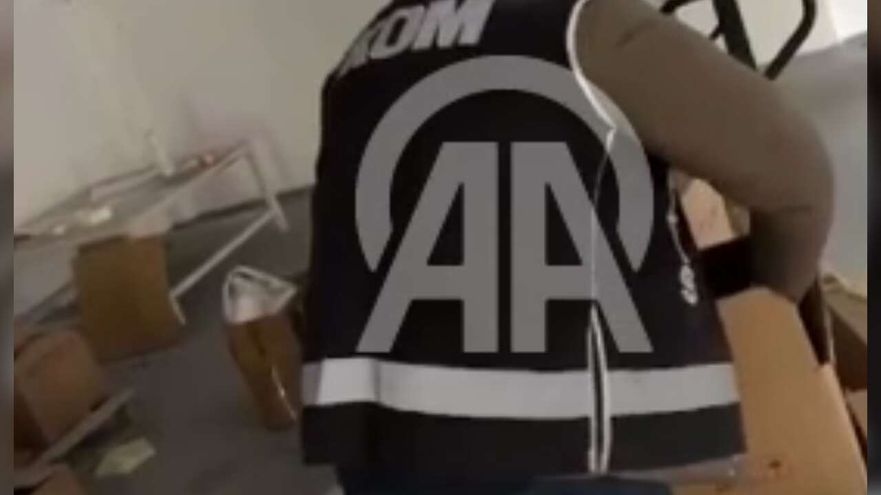 İzmir merkezli kaçakçılık operasyonu: 40,2 ton etil alkol ele geçirildi