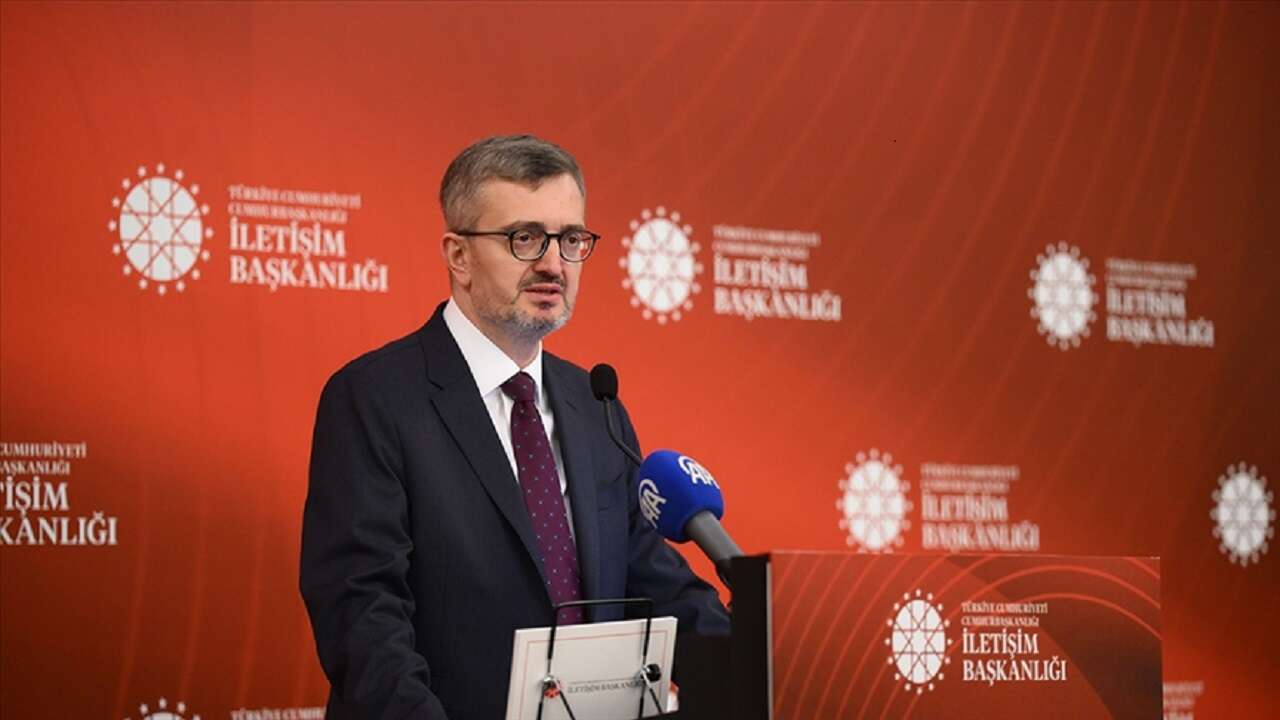 İletişim Başkanı Duran'dan yapımı tamamlanan Tenzile Erdoğan İlçe Devlet Hastanesi'ne ilişkin paylaşım