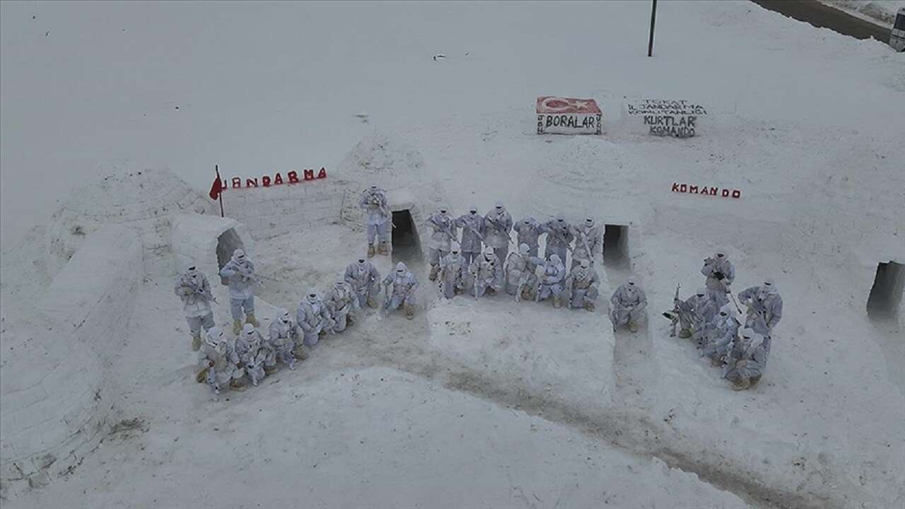 "Boralar" operasyonlara zorlu eğitimle hazırlanıyor