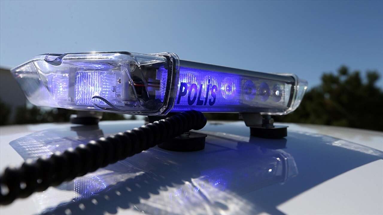 İstanbul merkezli "izinsiz sermaye piyasası faaliyeti" operasyonunda 5 zanlı yakalandı