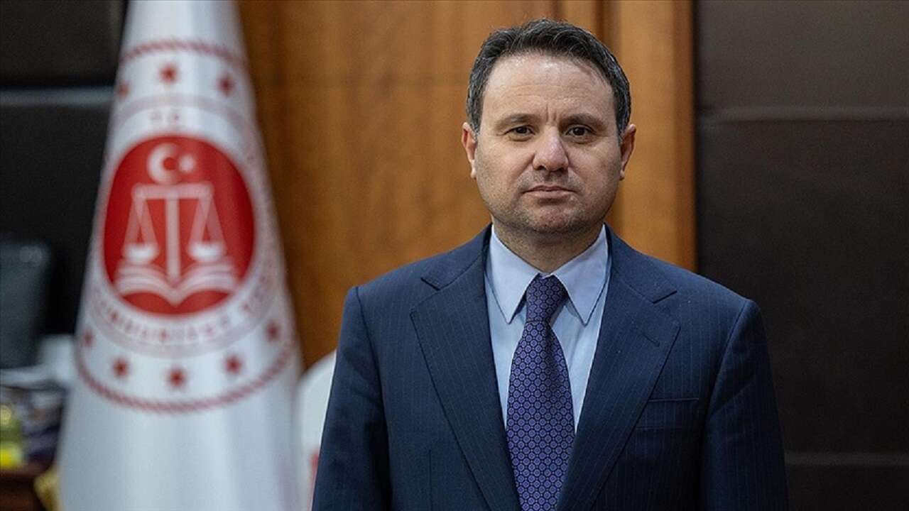 Bakan Gürlek: e-Avukat uygulamasıyla hükümlü ve tutuklular avukatlarıyla görüntülü görüşebilecek