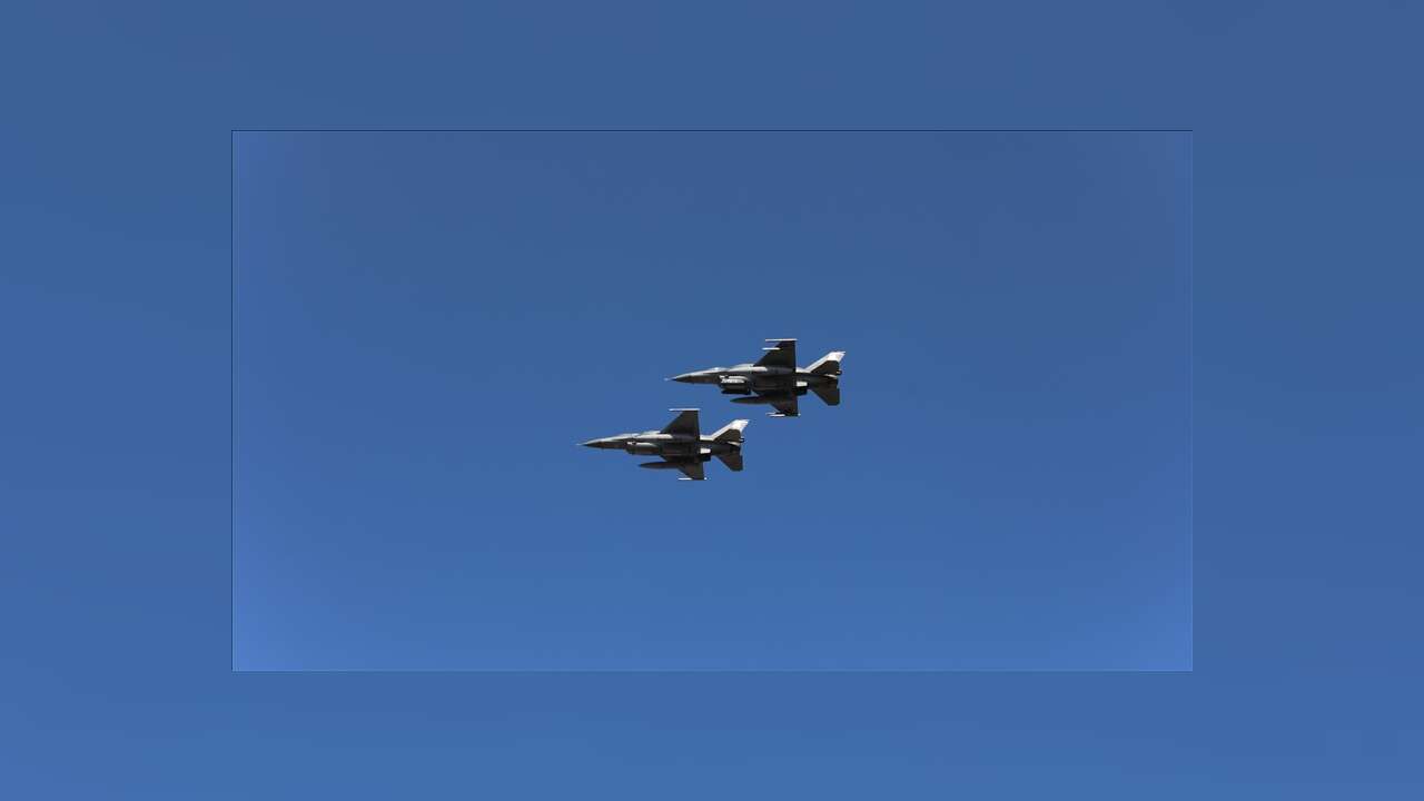 Edirne'de F-16'lar ve Bayraktar Akıncı prova uçuşu yaptı