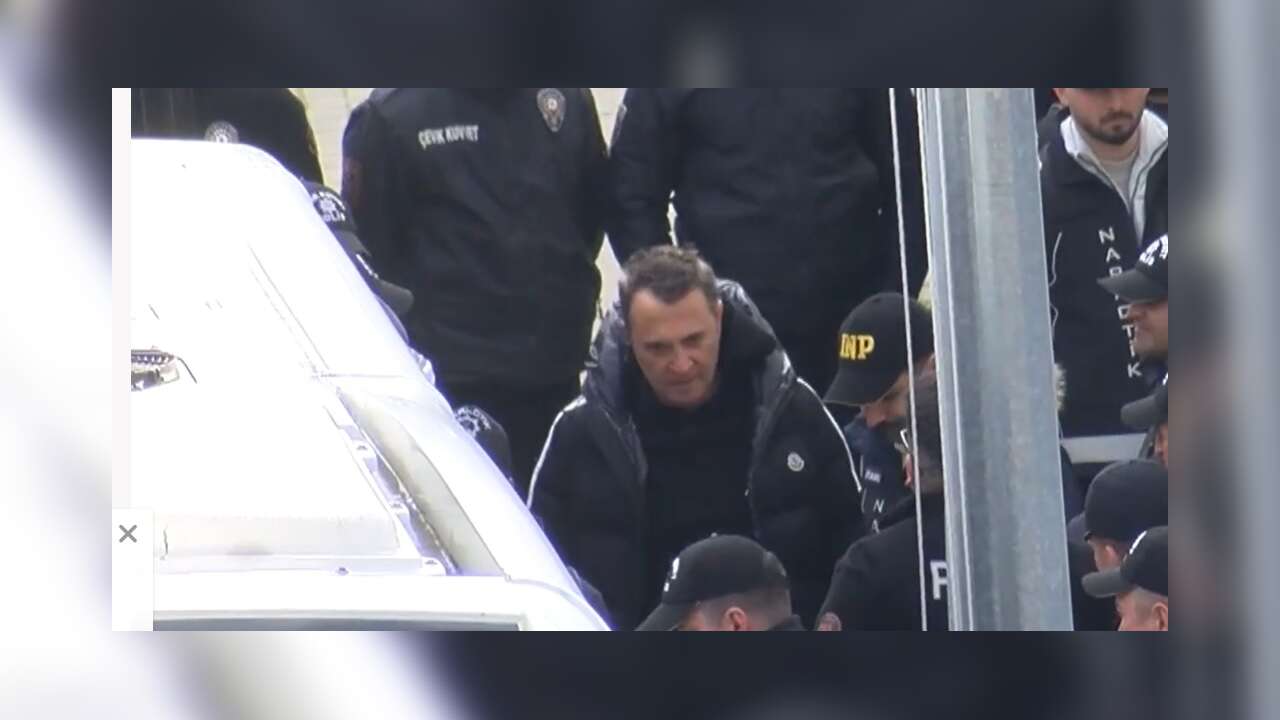 Ünlülere yönelik uyuşturucu soruşturması! Şüpheliler Adli Tıp Kurumu'na getirildi