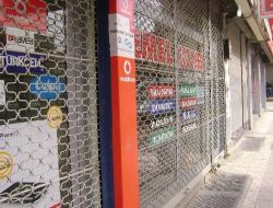 Kızıltepe'de Kepenkler Kapatıldı